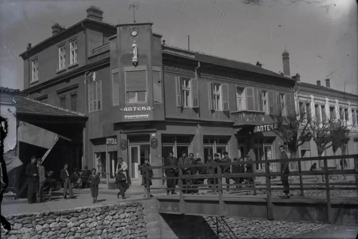 Аптеката „Вера“ на Ахил Чаловски